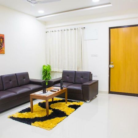 Aptly Premium Serviced Apartments - A Brand Unit Of Skyla - Lotus Pond Хайдарабад Экстерьер фото