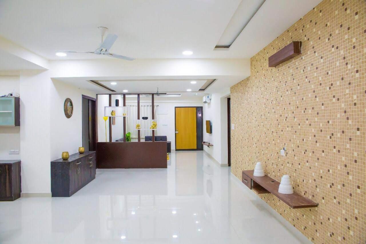 Aptly Premium Serviced Apartments - A Brand Unit Of Skyla - Lotus Pond Хайдарабад Экстерьер фото